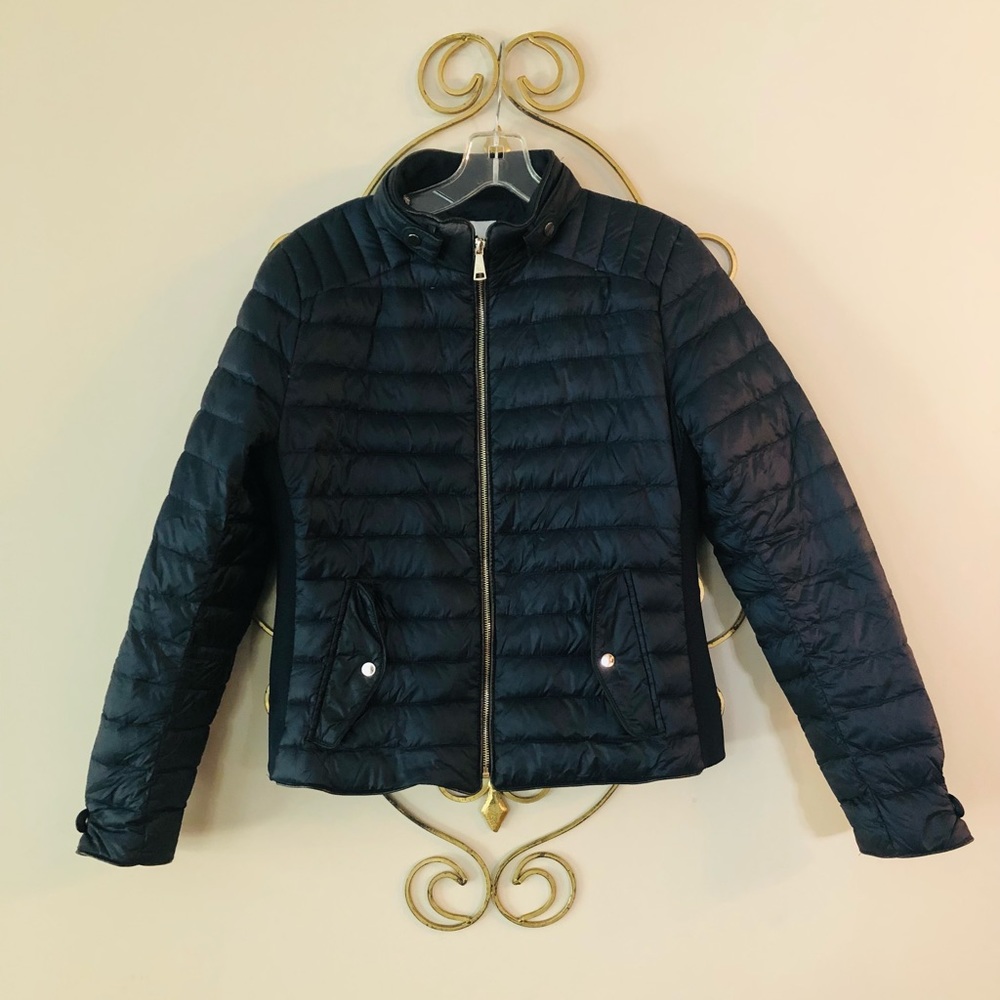 Short navy jacket